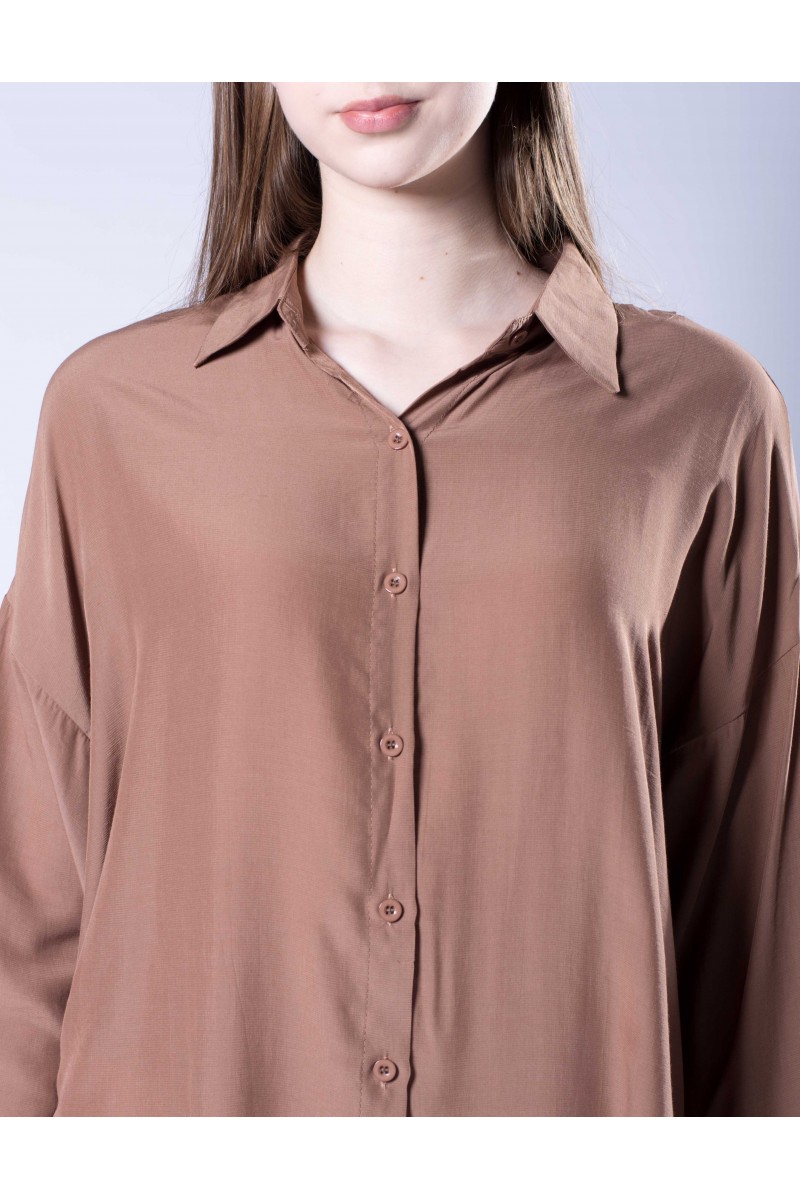 Рубашка оверсайз с ассиметрией сзади brown